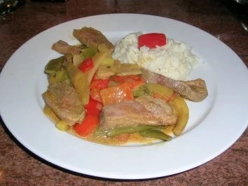 Rotes Entencurry mit Duftreis - Rezept