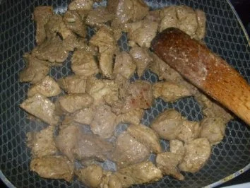 Gulasch mit Lauch aus der Pfanne ~ Xoirino Tigania - Rezept - Bild Nr. 6