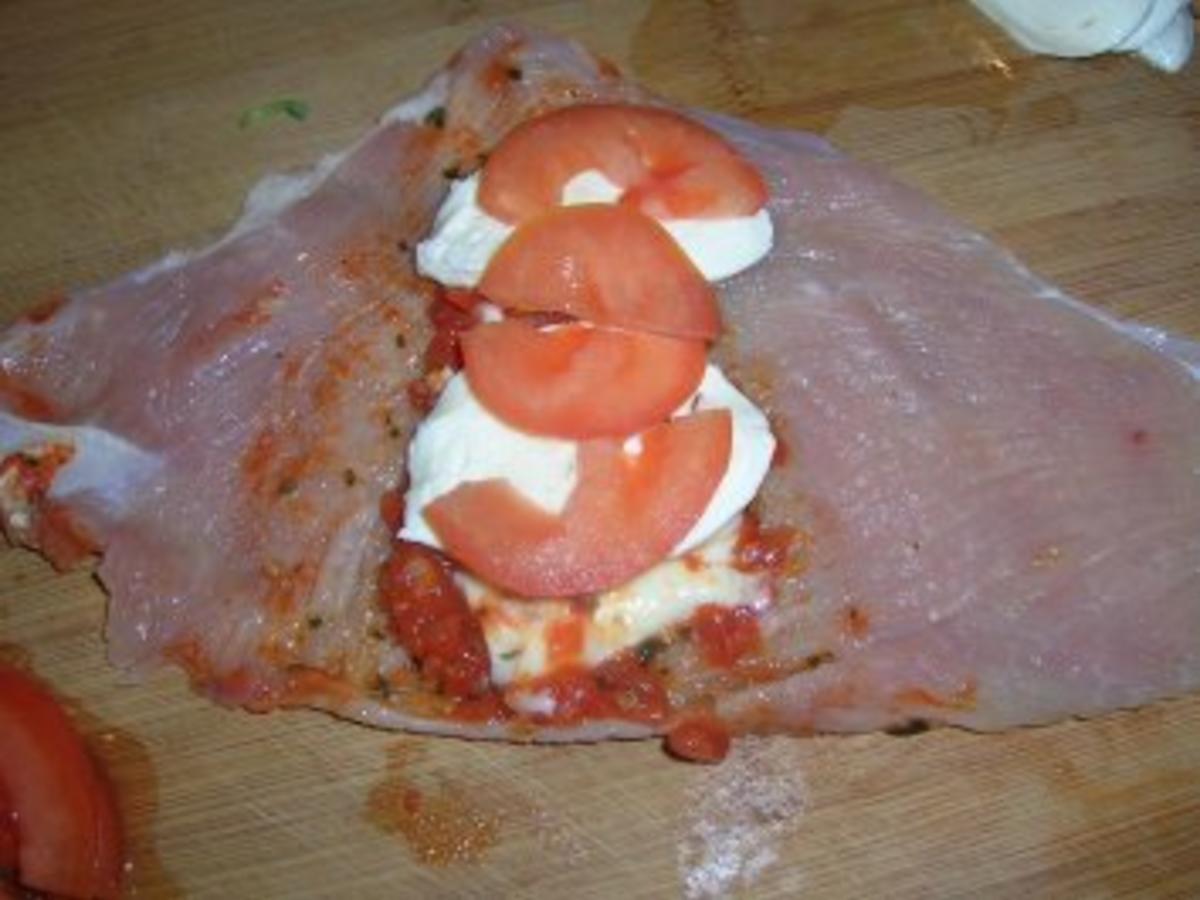 Gefüllte Putenroulade mit Tomaten und Mozzarella nach meiner Art, an ...