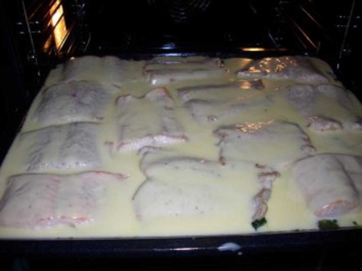 Teufelchens Lachs auf Spinatbett mit Hollandaise gratiniert - Rezept ...