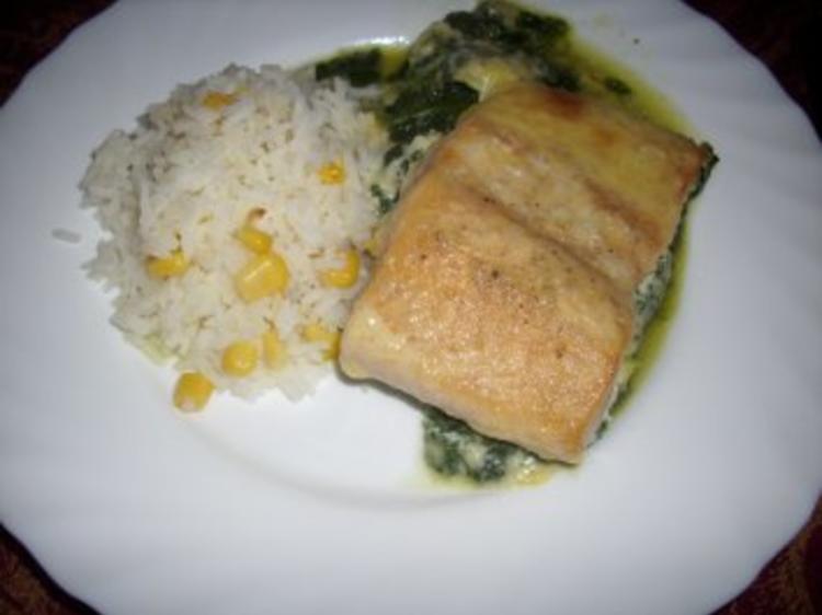 Teufelchens Lachs auf Spinatbett mit Hollandaise gratiniert - Rezept ...