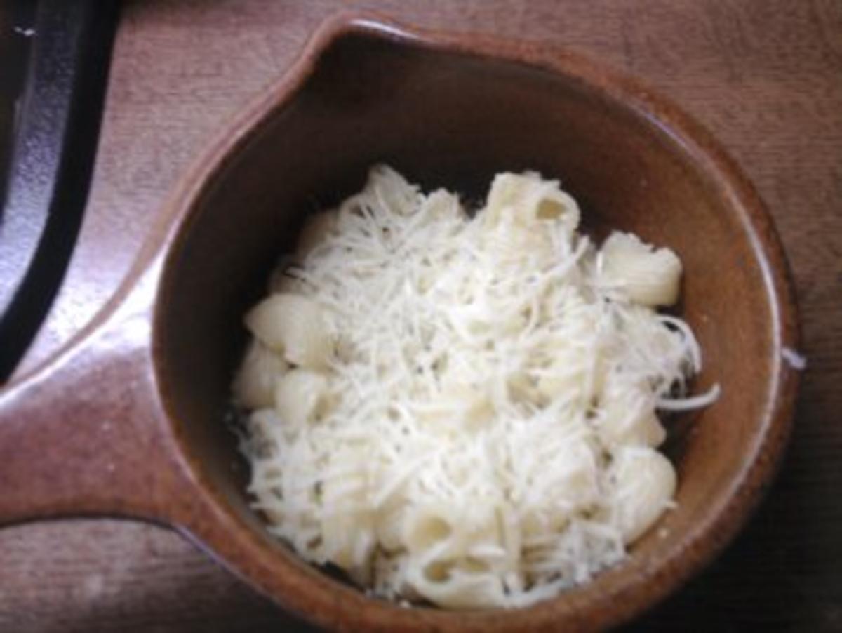 Zwiebel-Sahne-Pasta gratiniert - Rezept - Bild Nr. 8
