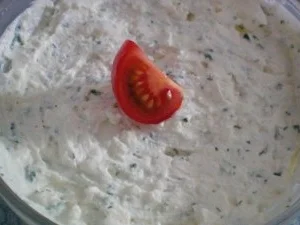 Schafskäsecreme mit Meerrettich - Rezept