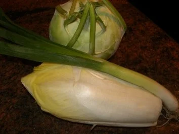 Rezept: Salatbar: Chicorêe ~ Kohlrabi ~Salat Bild Nr. 2 Salatbar: Chicorêe ~ Kohlrabi ~Salat - Rezept - Bild Nr. 2