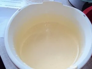 Rezept: Bienenstich Bild Nr. 3 Bienenstich - Rezept - Bild Nr. 3