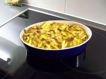 Rezept: Kartoffelgratin mit Anchovis Kartoffelgratin mit Anchovis - Rezept