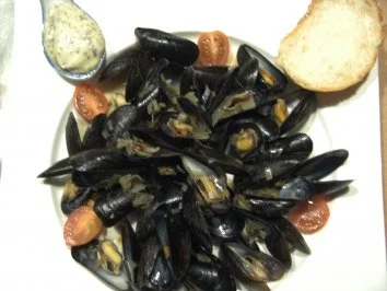 Vorspeisen: Miesmuscheln mit Knoblauchdip - Rezept