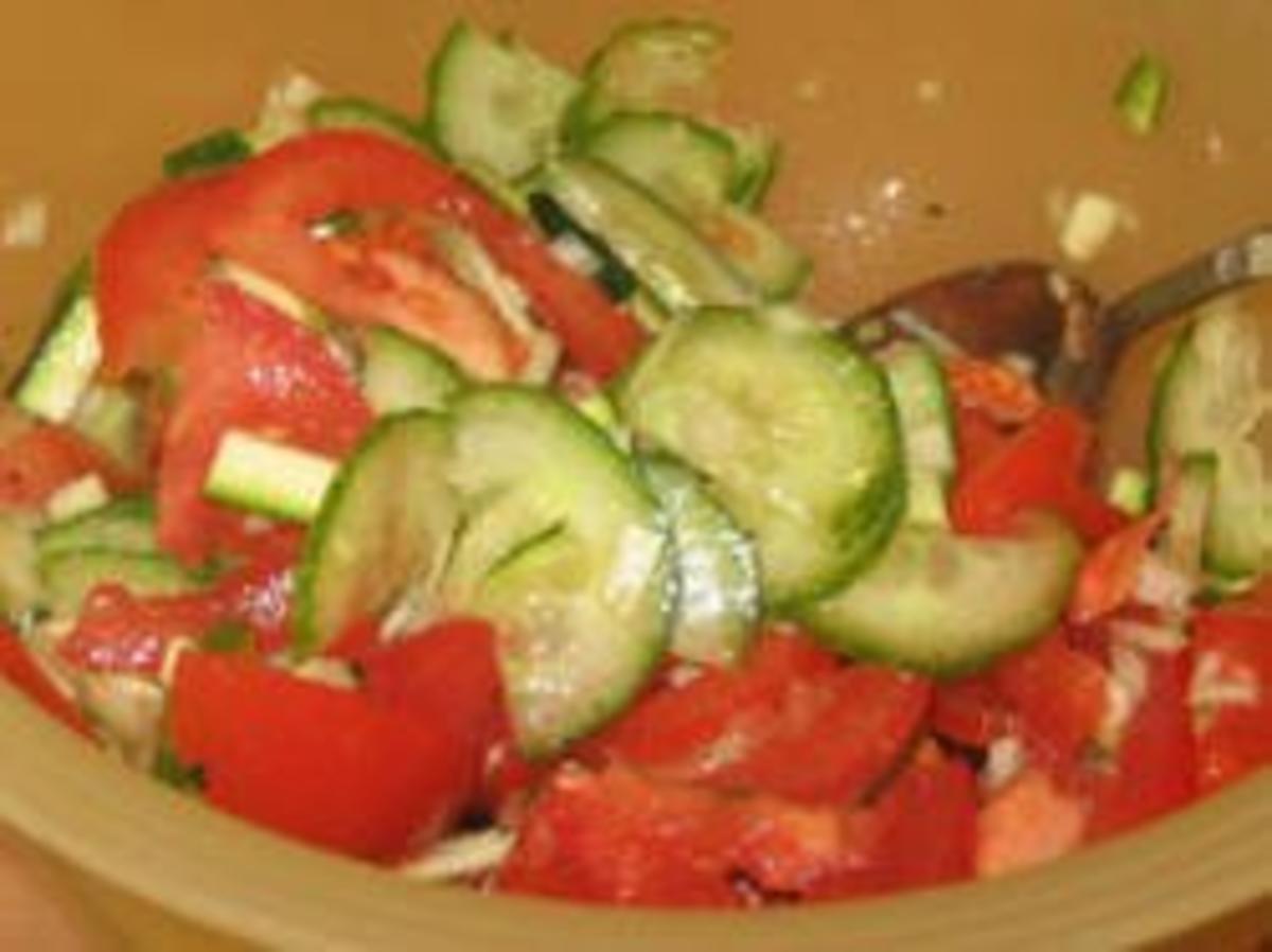 Gurken-Tomatensalat - Rezept