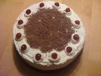 Rezept: G: Schwarzwälder Kirsch Torte G: Schwarzwälder Kirsch Torte - Rezept