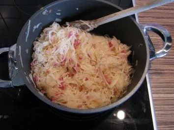 Rezept: "BEILAGE" Speck-Sauerkraut "BEILAGE" Speck-Sauerkraut - Rezept