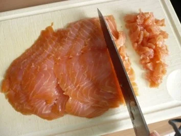 Lachstartar auf Kartoffeltörtchen - Rezept - Bild Nr. 2