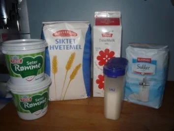 Rømmegrøt  -  norwegischer Sauerrahmbrei - Rezept - Bild Nr. 2