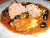 Auberginen-Zucchini Päckchen in Tomatensugo mit Oliven - Rezept