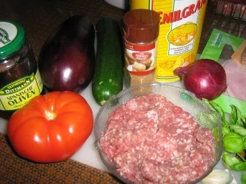 Rezept: Auberginen-Zucchini Päckchen in Tomatensugo mit Oliven Bild Nr. 3 Auberginen-Zucchini Päckchen in Tomatensugo mit Oliven - Rezept - Bild Nr. 3