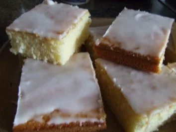 Rezept: Zitronenwattekuchen Bild Nr. 3 Zitronenwattekuchen - Rezept - Bild Nr. 3