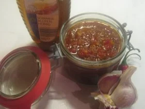 Rezept: Thailändische ,scharfe Honigsoße Thailändische ,scharfe Honigsoße - Rezept