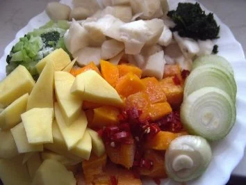 Topinambur-Kürbis-Broccoli-Gemüse mit Stiefmütterchen - Rezept - Bild Nr. 6