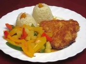 Liebesflügel mit scharfem Gefolge schmiegen sich an Reis-Brüstchen - Rezept