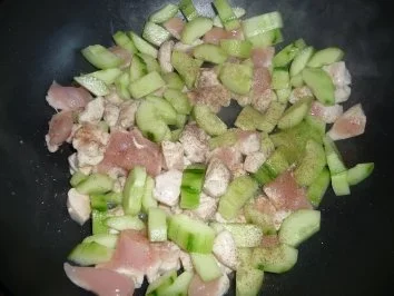 Fusilli mit "Überraschungssauce" - Rezept - Bild Nr. 4