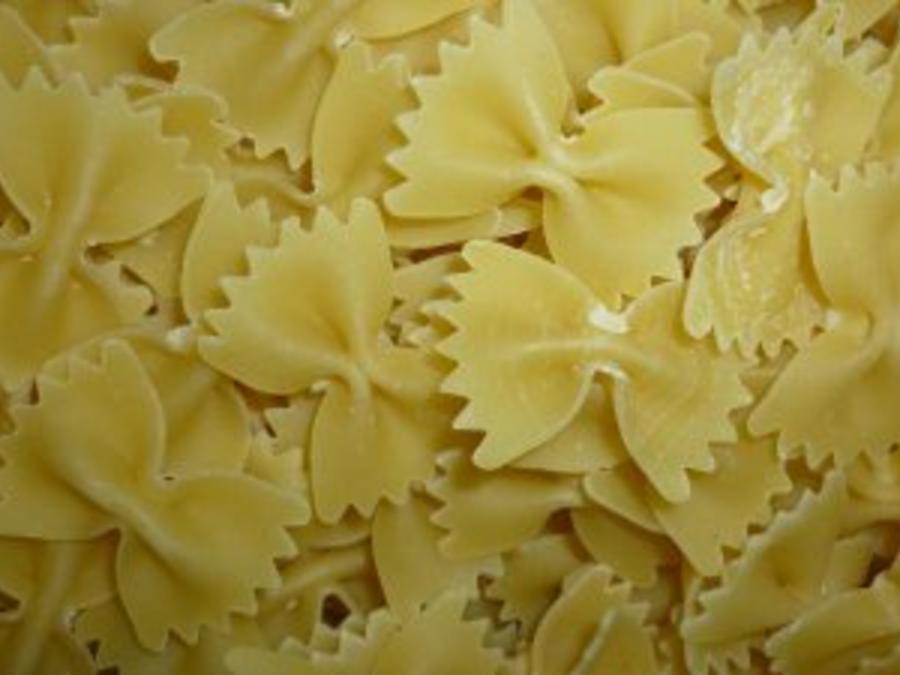 &amp;quot; Falsches &amp;quot; Gulasch mit Pfifferlingen an Farfalle - Rezept - kochbar.de