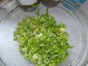 Kartoffelsalat mit Cranberries und Nüssen - Rezept - Bild Nr. 2