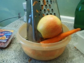 Weißkraut-Möhren-Apfelsalat - Rezept - Bild Nr. 3