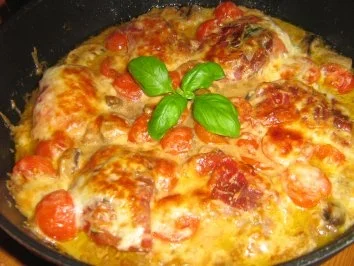 Rezept: Hähnchenbrust in Basilikum Schinken verpackt mit Champignon-Tomaten Gemüse Bild Nr. 8 Hähnchenbrust in Basilikum Schinken verpackt mit Champignon-Tomaten Gemüse - Rezept - Bild Nr. 8