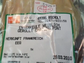 gefüllte Entenkeulchen mit karamellisiertem Spargel, Gitterkartoffeln und Parmesan-Prosecco-Sauce - Rezept - Bild Nr. 2