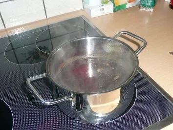 Rezept: Himbeer-Vanille-Essig Bild Nr. 4 Himbeer-Vanille-Essig - Rezept - Bild Nr. 4