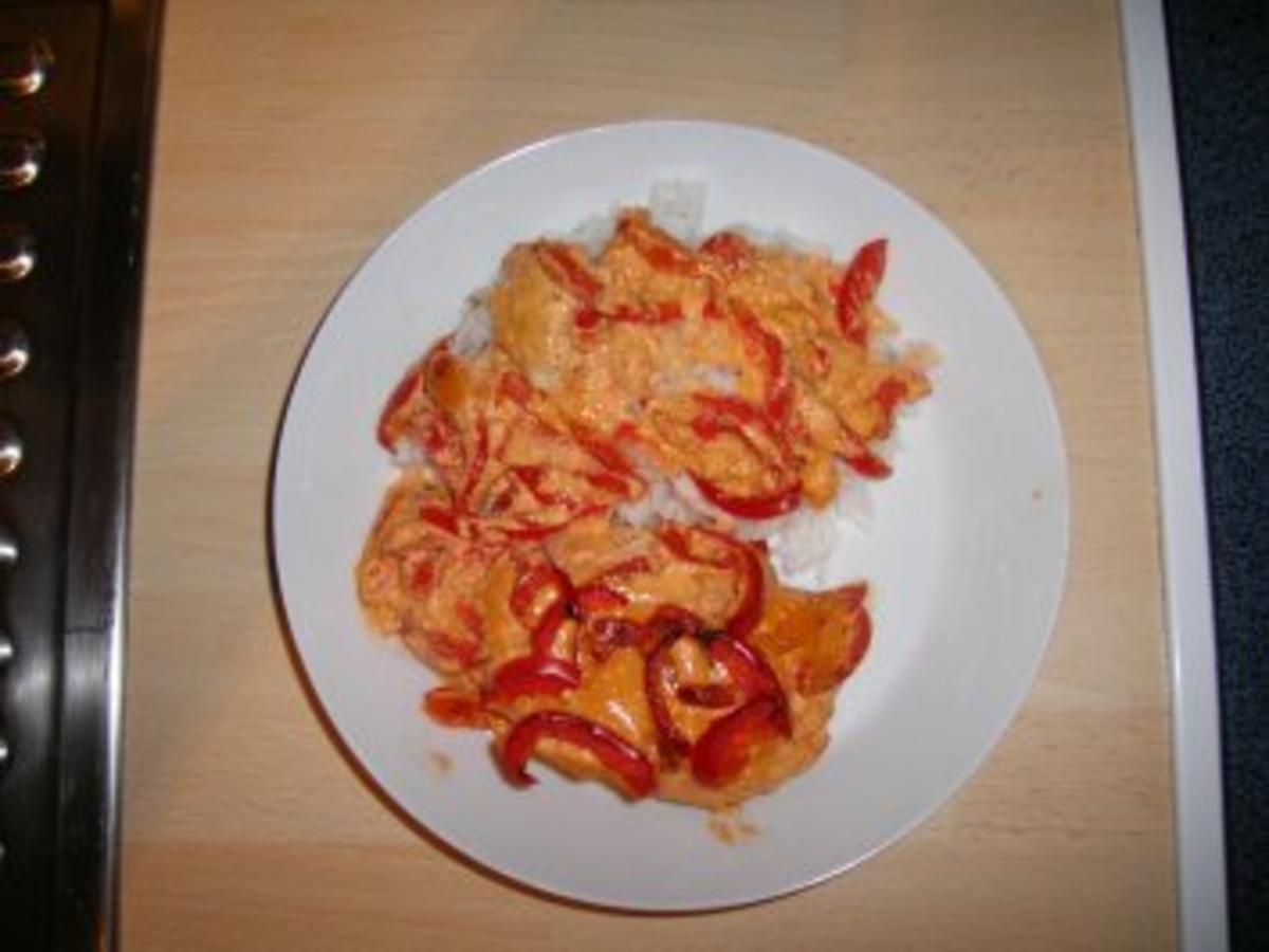 Paprika Sahne Hähnchen - Rezept mit Bild - kochbar.de