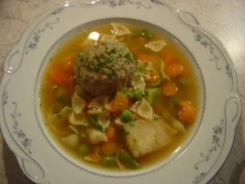 Leberknödelsuppe... schneller geht es nicht... - Rezept - Bild Nr. 2