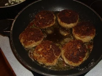 Fleischgerichte: Buletten mit Schafskäse gefüllt - Rezept - Bild Nr. 2