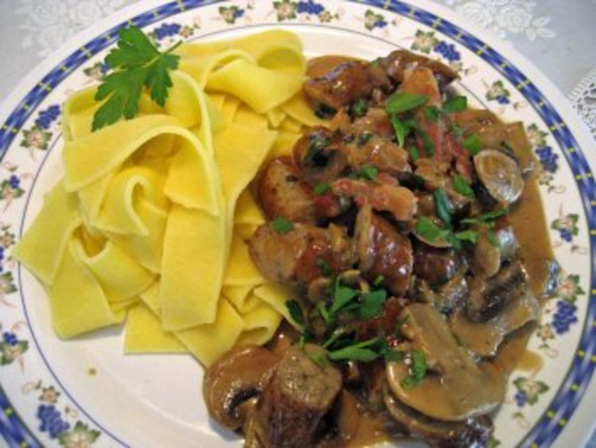 Nürnberger Bratwürstchen-Ragout ... - Rezept