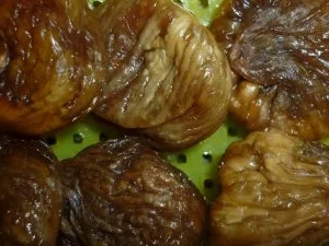 Gnocchi mit Feigen-Sauerkraut zu Putenschnitzeln im Parmesan - Semmelmantel - Rezept - Bild Nr. 2