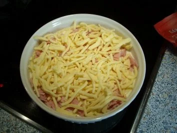 Rezept: Kartoffelgratin mit gekochtem Schinken Bild Nr. 5 Kartoffelgratin mit gekochtem Schinken - Rezept - Bild Nr. 5