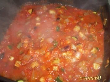 Rezept: Mediterane Gemüsesoße an Bandnudeln Bild Nr. 5 Mediterane Gemüsesoße an Bandnudeln - Rezept - Bild Nr. 5