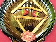 Rezept: Gebratener Spargel mit gepfefferten Erdbeeren Gebratener Spargel mit gepfefferten Erdbeeren - Rezept