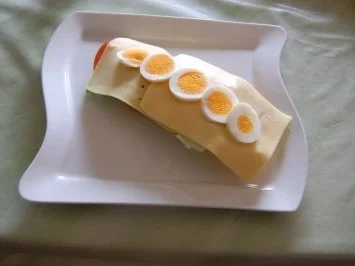 Rezept: Baquette mit Salami und Käse Bild Nr. 4 Baquette mit Salami und Käse - Rezept - Bild Nr. 4