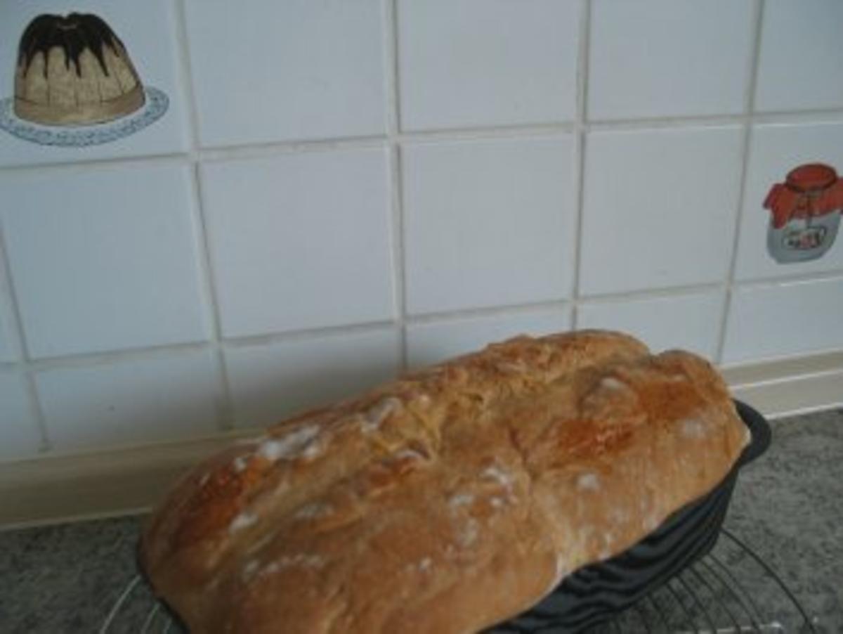Brot + Brötchen: Weißbrot mit Joghurt, 3,5 % natur - Rezept
