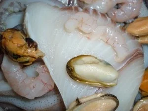 Rezept: Meereskomposition mit Spaghetti Tricolore an Kräutersauce Bild Nr. 5 Meereskomposition mit Spaghetti Tricolore an Kräutersauce - Rezept - Bild Nr. 5