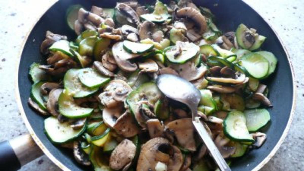 Zucchini - Champignon Torte - Rezept - Bild Nr. 6