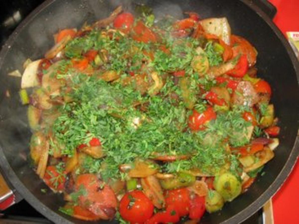 Gemüsenest-EurAsia mit Tortellini - Rezept - Bild Nr. 10
