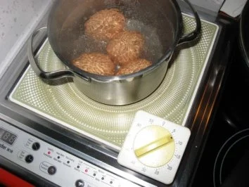 Rezept: Ei auf Bauernbrot mit Radieschen Bild Nr. 3 Ei auf Bauernbrot mit Radieschen - Rezept - Bild Nr. 3