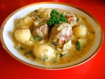 Lauchtopf mit verschiedenen Klößchen - Rezept