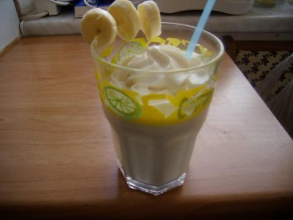 Bananenmilch mit Milch und Bananen - Rezept mit Bild - kochbar.de