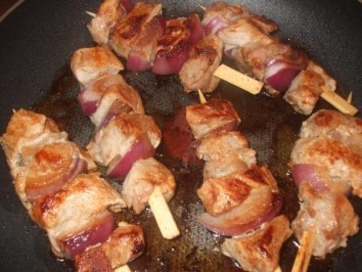 Schweinefiletspießchen mit Gnocchi in Champignon Käsesoße - Rezept - Bild Nr. 7
