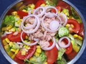 Bunter Salat als Appetit-Anreger - Rezept