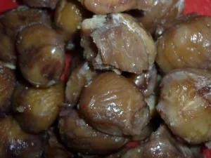 Orangige Gänsekeulen mit Maronen-Dattelsauce an Salzkartoffeln - Rezept - Bild Nr. 2