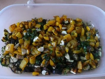 Rezept: Antipasti-Nudelsalat Bild Nr. 7 Antipasti-Nudelsalat - Rezept - Bild Nr. 7