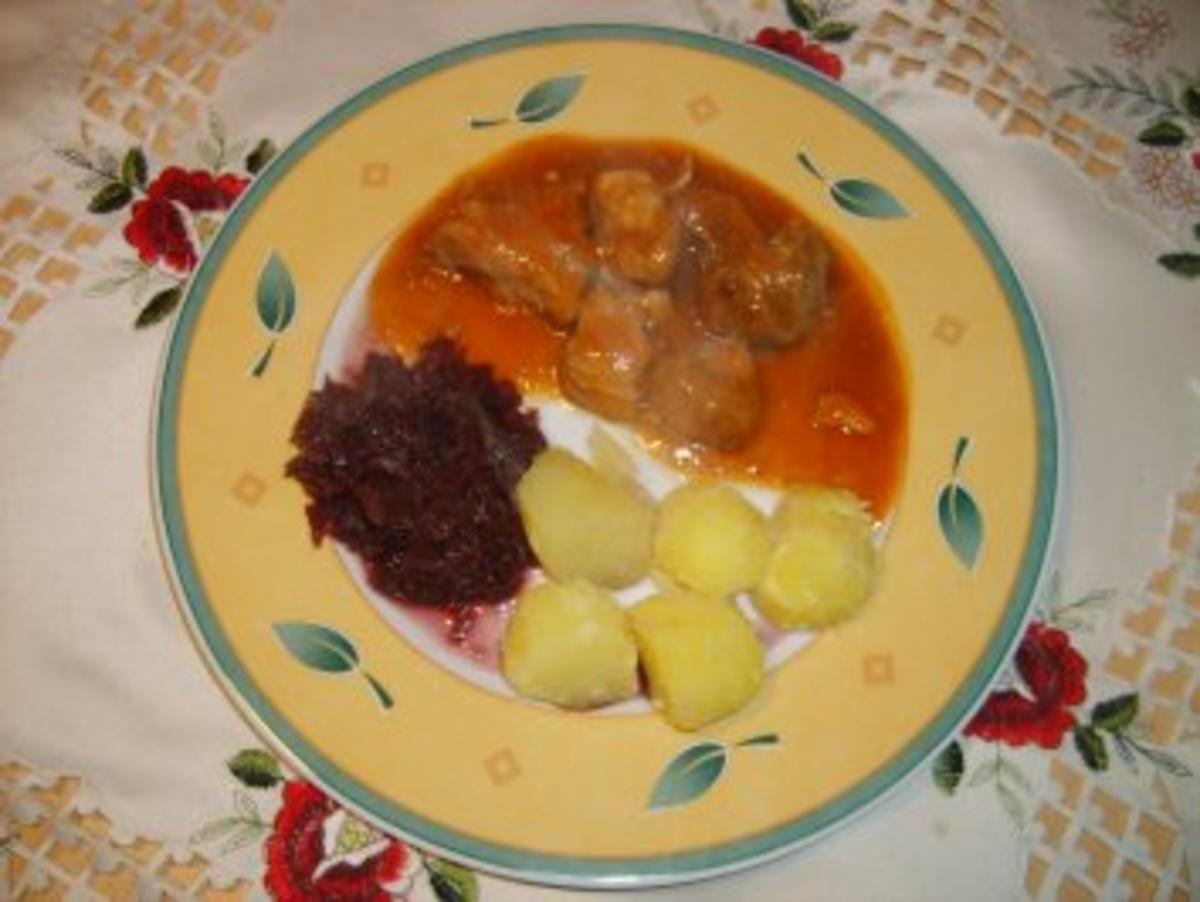 Bilder für Gulasch Nach art des Hauses - Rezept